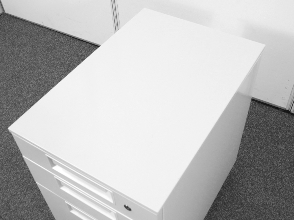 プラス　FL　3段ワゴン『美品中古』 3段 ワゴン プラスチックのおすすめ人気商品一覧 通販 - Yahoo