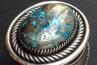 オーダーリング スティーブ・アルビソ作  《 POWWOWナゲッツ イサカピーク 15ｃｔ 》