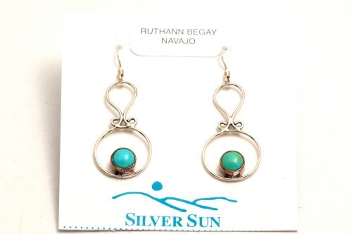 ナバホピアス　Ruth Ann Begay作　《ターコイズ＆シルバーワーク》