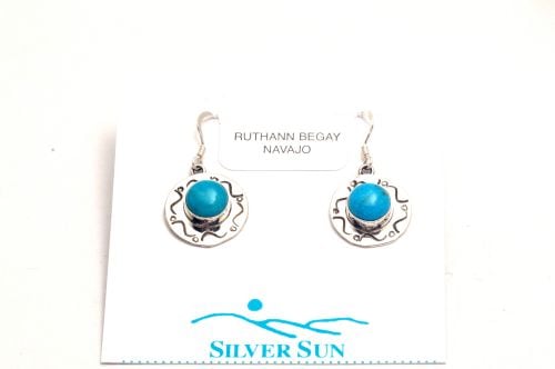 ナバホピアス　Ruth Ann Begay作　《キングマン＆シルバーワーク》