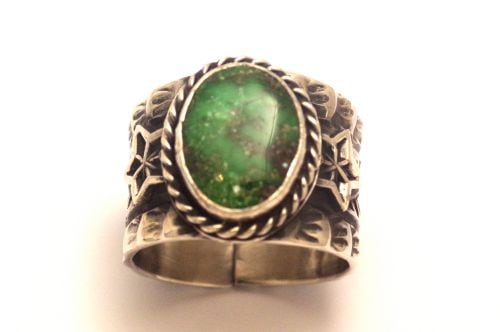 ナバホリング サンシャイン・リーブス作 《ソノラン》 20号