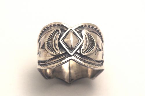 ナバホリング　サンシャイン・リーブス作　《ダイヤコンチョ/スタンプワーク》　21号