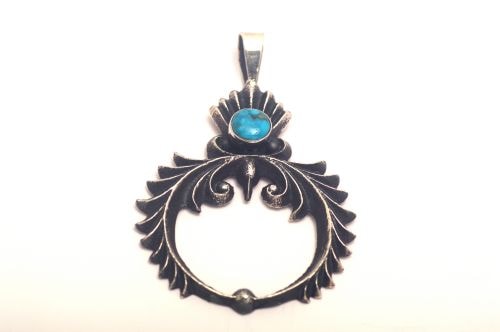 ナバホペンダント フロイド・パーカスト作 《NEWサンダーバード/ソノラン》