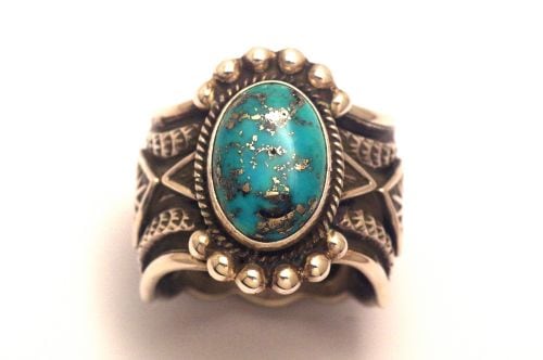 ナバホリング ダレル・キャドマン作 《イサカピーク/パイライト》 26号