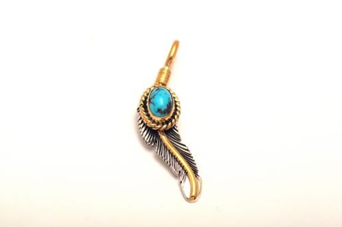 ナバホペンダント タニヤ・メイス作 《 ビズビー on 極小フェザー/ 12KGF 》