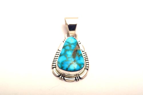 ナバホペンダント Norvin Johnson作 《キングマン》