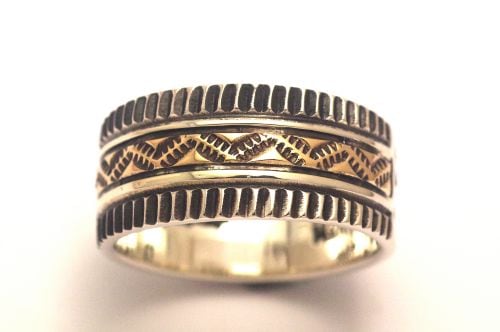 ナバホリング ライル・セカテロ作 《スタンプワーク&14K/ヘビーゲージ》 25号