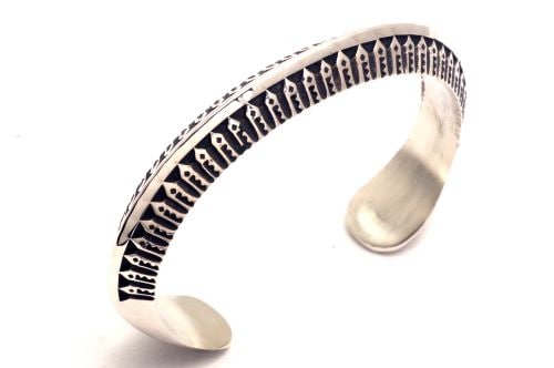 ナバホバングル ライル・セカテロ作 《トライアングルワイヤー/ヘビーゲージ&ワイド》 内周17cm