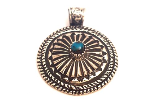 【POWWOWナゲッツ】 ナバホペンダント アーニー・リスター作 《ビズビー/コインシルバー》