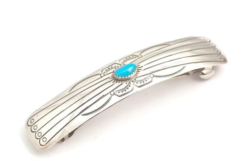 ナバホ・シルバーバレッタ 　《ターコイズ＆スタンプワーク　》