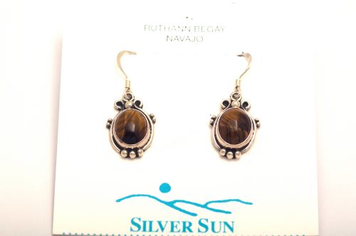 ナバホピアス Ruth Ann Begay作 《タイガーアイ》
