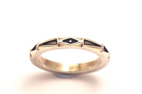 ナバホリング　ジェニファー・カーティス作　《スタンプワーク/細・スクエアワイヤー》　21.5号