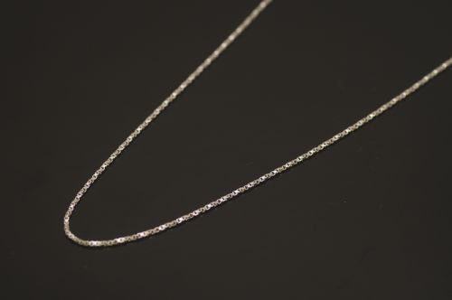 シルバーチェーン　50cm　《3Dクロスあずき》