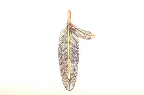 ナバホペンダント　ハーヴィー・メイス作　《NEW特大フェザー＆小羽付き/12KGF》
