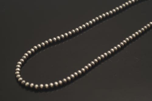 ネイティブチェーン　46cm　《ナバホパール/シャイニー/4mm玉》