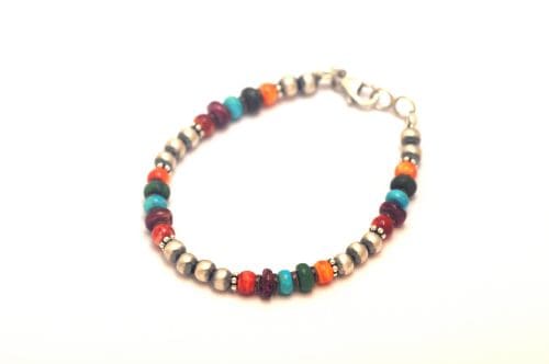 ナバホブレスレット　《キッズ用/ナバホパール＋マルチカラービーズ/つや消し　》 13.0cm