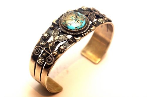 ナバホバングル デリック・ゴードン作 《イサカピーク /クロスアロー&シャンク》 内周17.3cm