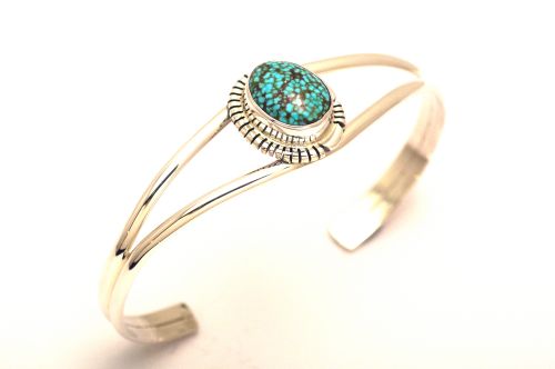 ナバホバングル　Norvin Johnson作　《キングマン/ブラックウェブ》内周16.5cm