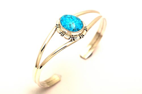 ナバホバングル　Norvin Johnson作　《キングマン・バーズアイ》内周16.8cm