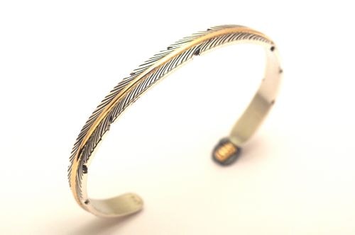 ナバホバングル　ハーヴィー・メイス作　《フェザー/12KGF》　内周16.8cm