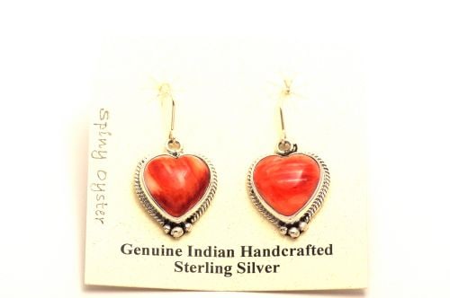 ナバホ・インレイピアス　Bart Francisco作　《スパイニーオイスター/ハート》　