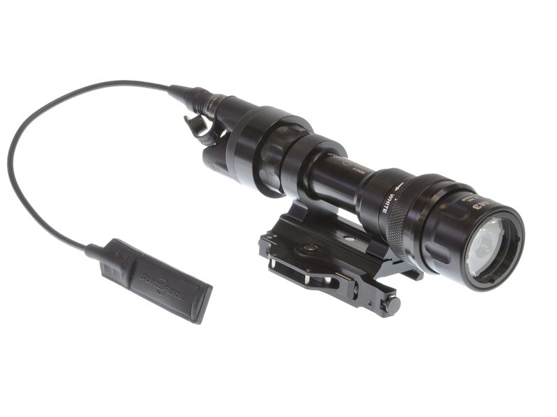 POT SureFire M952V型 LEDウェポンライト (BK) > フラッシュ