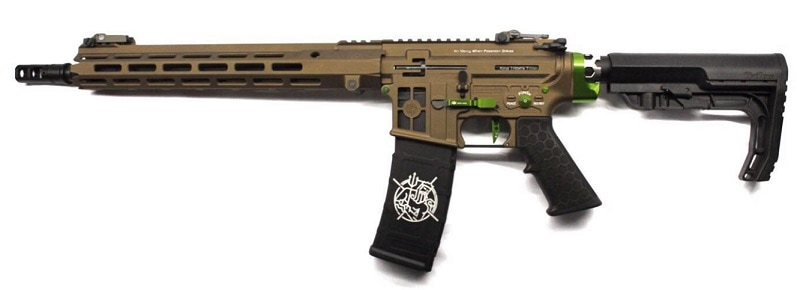 不定期大特価】POSEIDON Triton M-Lok レイルハンドガード 13.5''/TAN