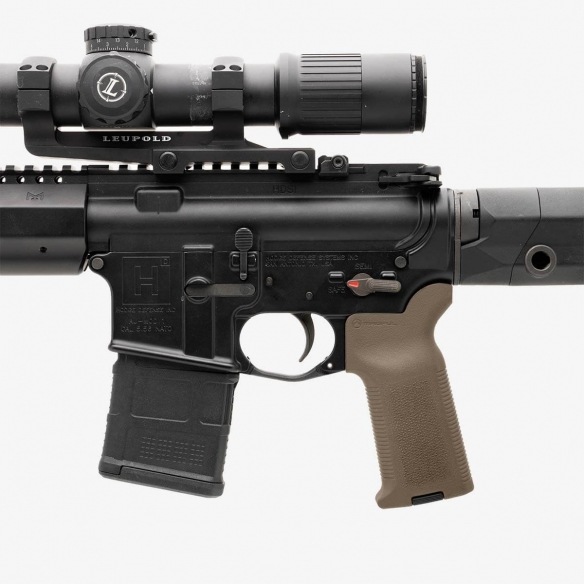 オリーブドラブ アサルトライフル フロントグリップ付き オリーブドラブ アサルトライフル フロントグリップ付き FORTISタイプ