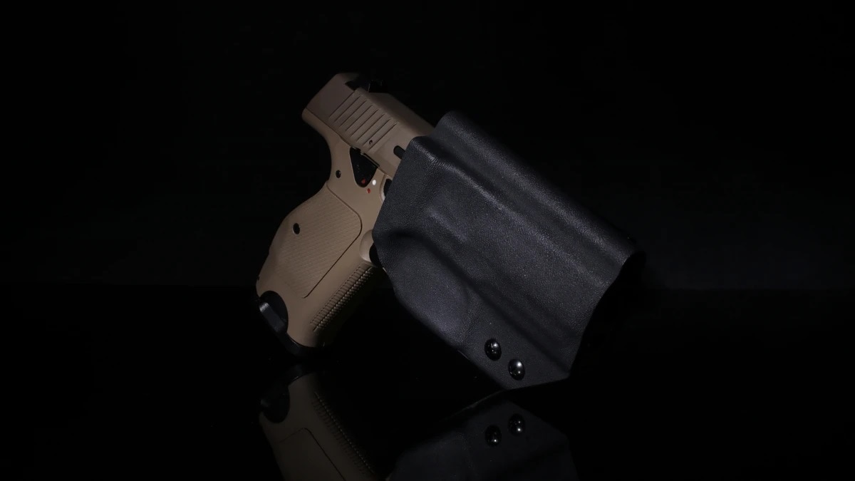 KIZUNA WORKS カラシニコフ PL-15K/カイデックスホルスター