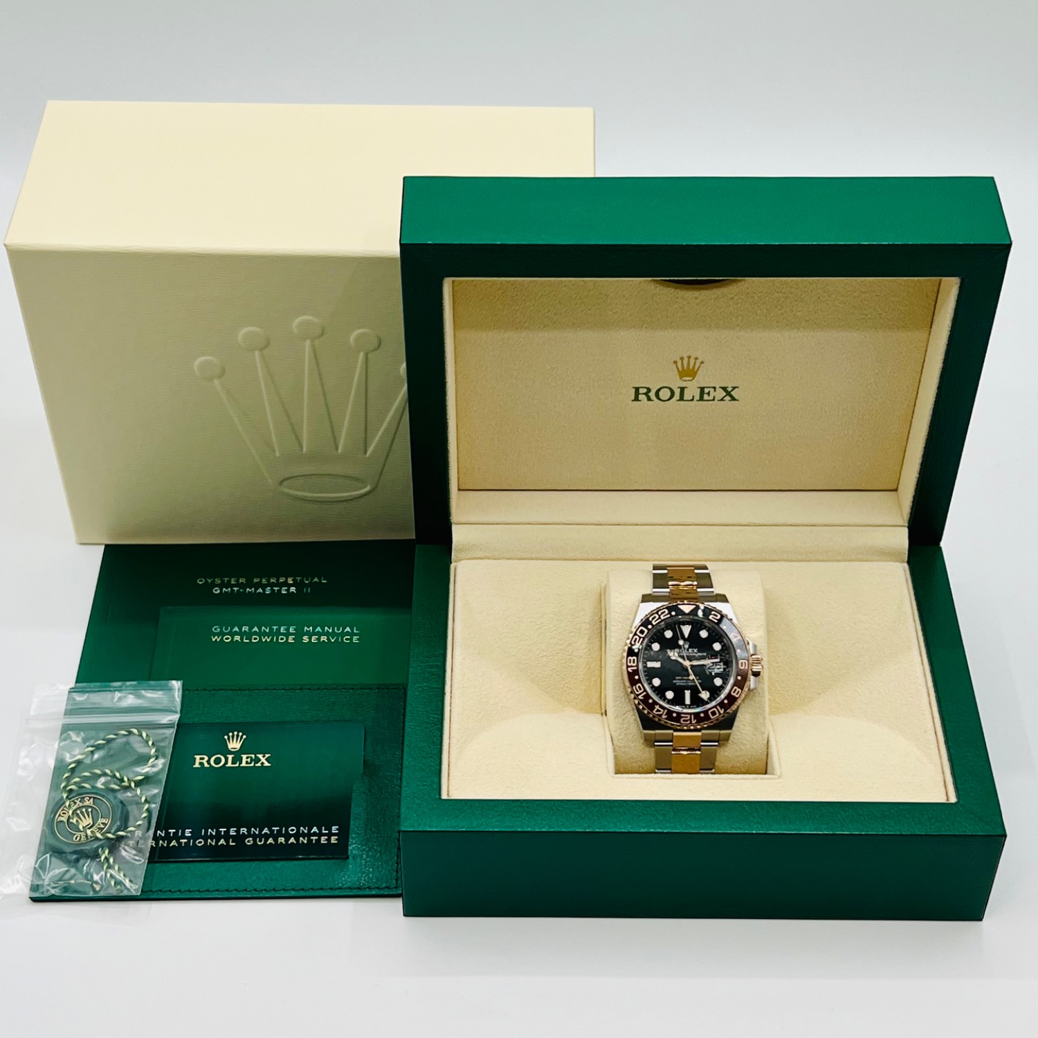 �����ò��桪�ۥ���å��� GMT�ޥ�����II 126711CHNR �֥�å� 40mm