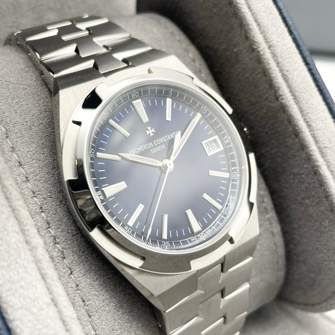 ���ݾڽ�����2025ǯ11��ۥ���������󥳥󥹥��󥿥� ���������������� 4520V/210A-B128 �֥롼 41mm