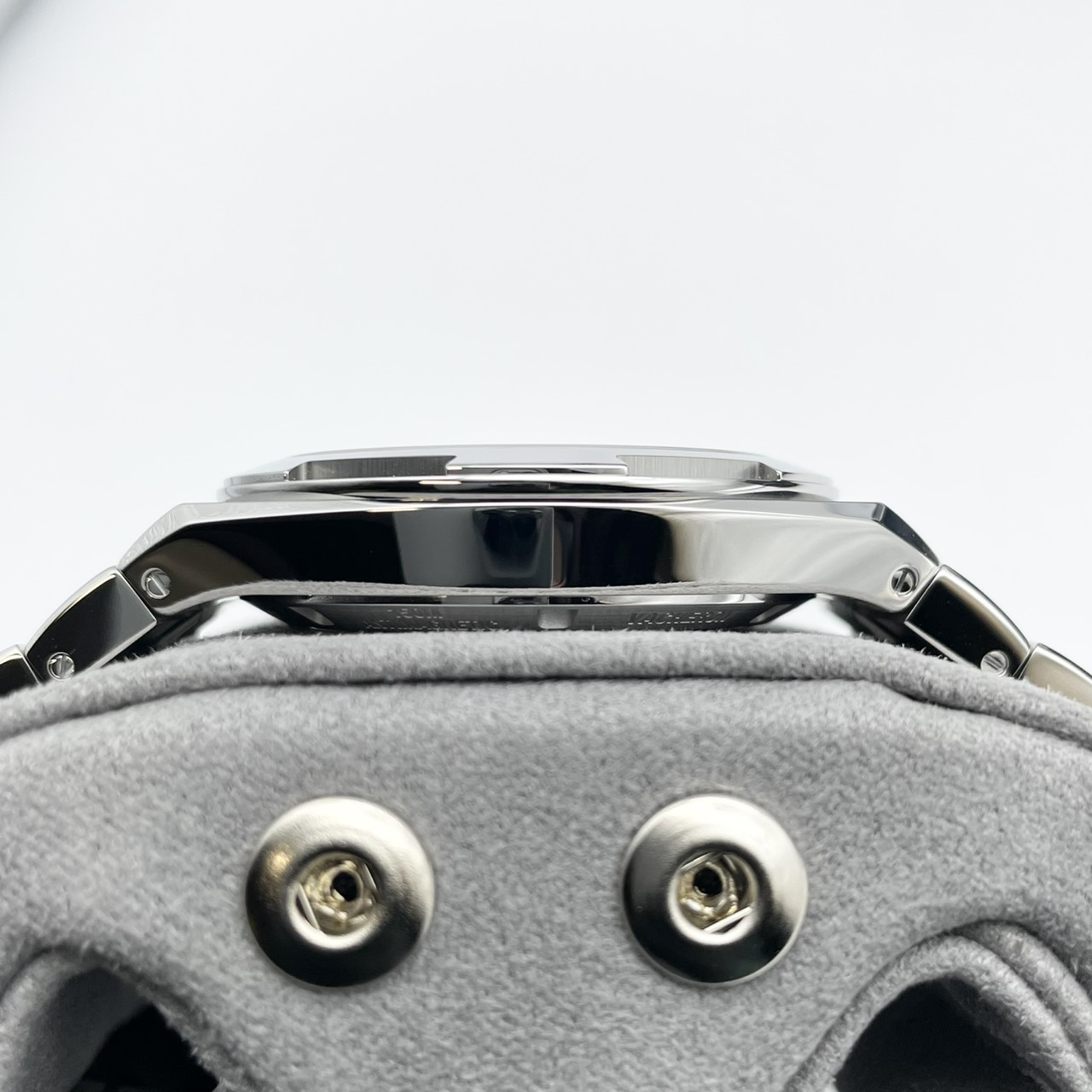 ���ݾڽ�����2025ǯ11��ۥ���������󥳥󥹥��󥿥� ���������������� 4520V/210A-B128 �֥롼 41mm