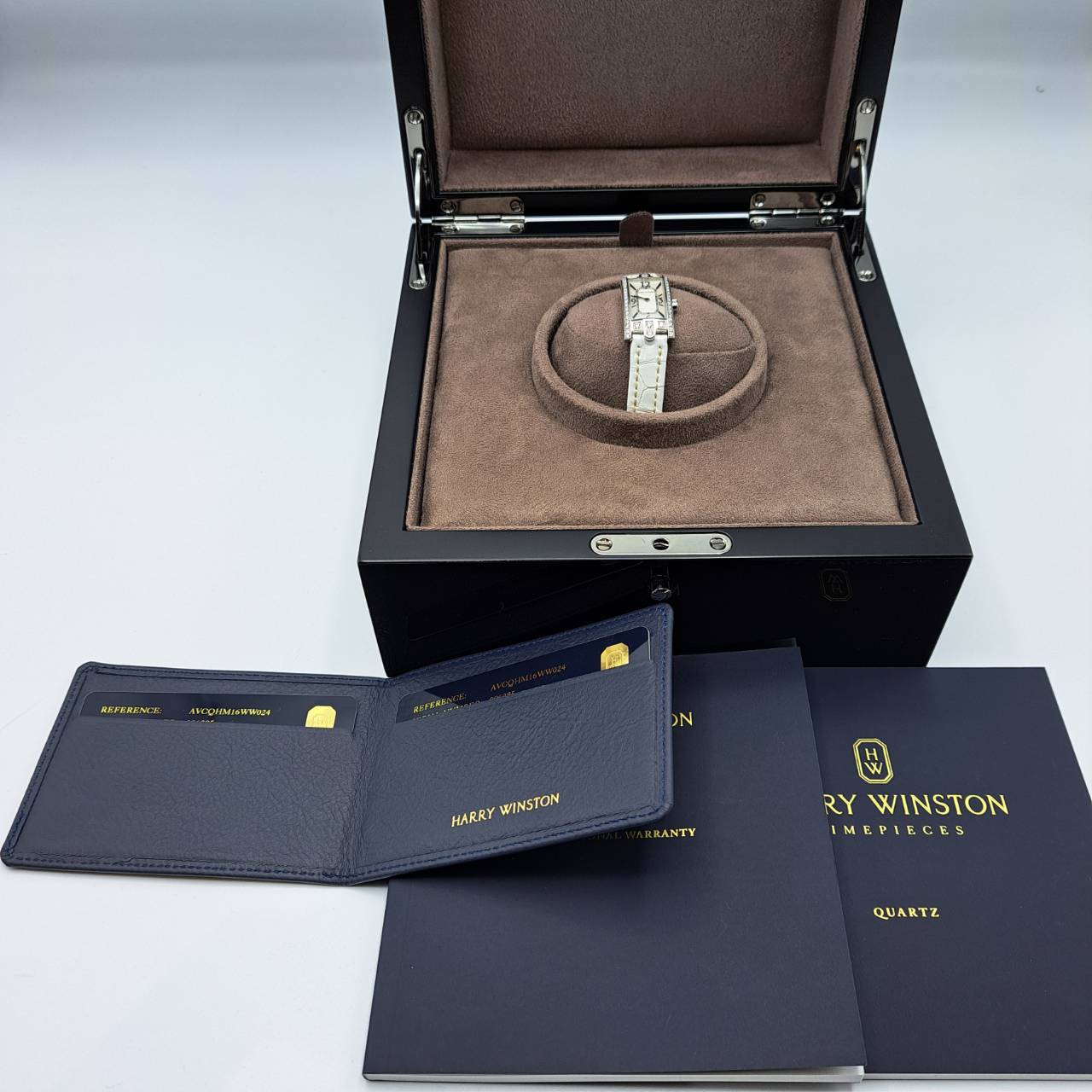 ڲƤòۥϥ꡼󥹥ȥ ٥˥塼 AVCQHM16WW024 ۥ磻ȥ 32ߥ