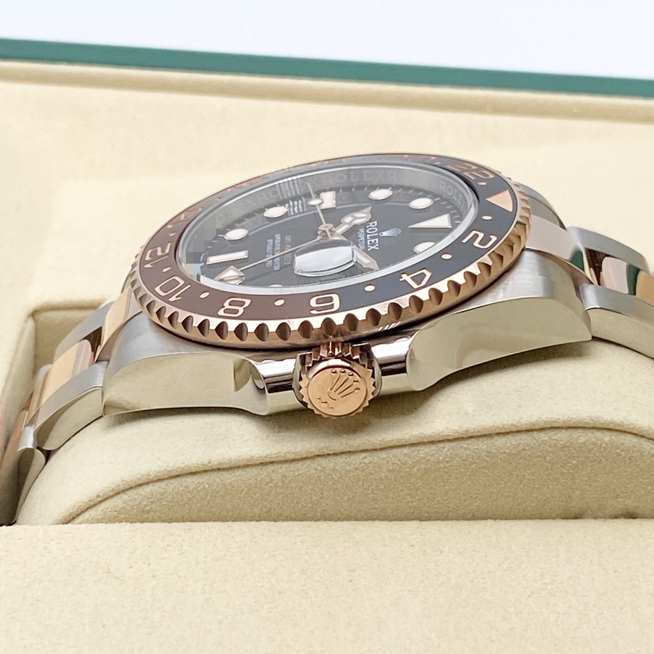 ������ڤ��ò��ۥ���å��� GMT�ޥ�����II 126711CHNR �֥�å� 40mm