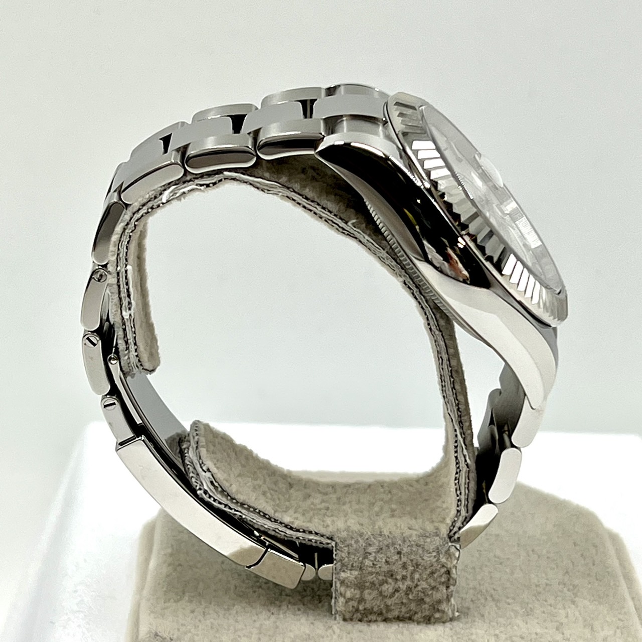 ��2023ǯ����ۥ���å��� �������ɥ����顼 336934 �ۥ磻�� 42mm