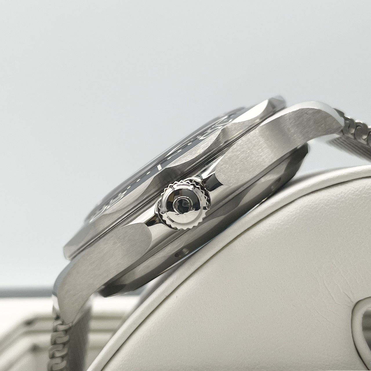 �����1,397,000�ߡۥ��ᥬ �����ޥ����� 210.30.42.20.03.002 DIVER 300m ������������� �ޥ����� �����Υ᡼����  �ܥ�ɱǲ�60��ǯ��ǰ��ǥ� �֥�﻿��  42mm