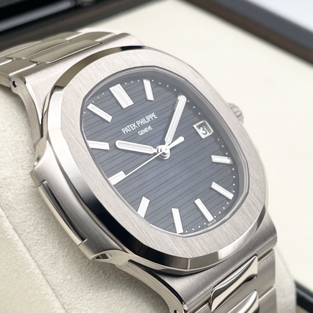 ��2025ǯ7���ݾڽ��դ����ۥѥƥå��ե���å� �Ρ����饹 5811/1G-001  �֥롼 41mm