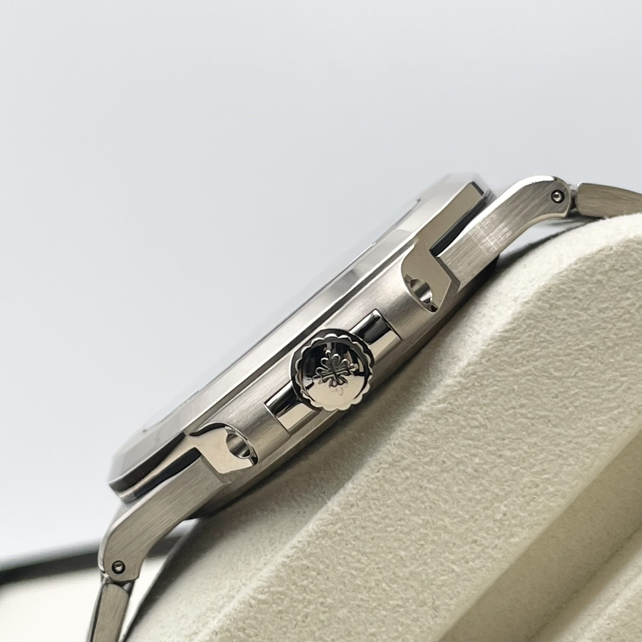 ��2025ǯ7���ݾڽ��դ����ۥѥƥå��ե���å� �Ρ����饹 5811/1G-001  �֥롼 41mm