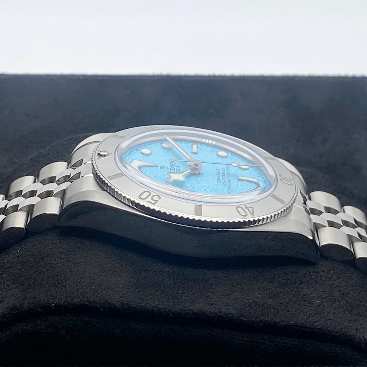 国内正規品TUDOR ブラックベイ54 ラグーンブルー M79000-0001 TUDOR(チューダー) ブラックベイ54 ラグーンブルー【2025年7月印