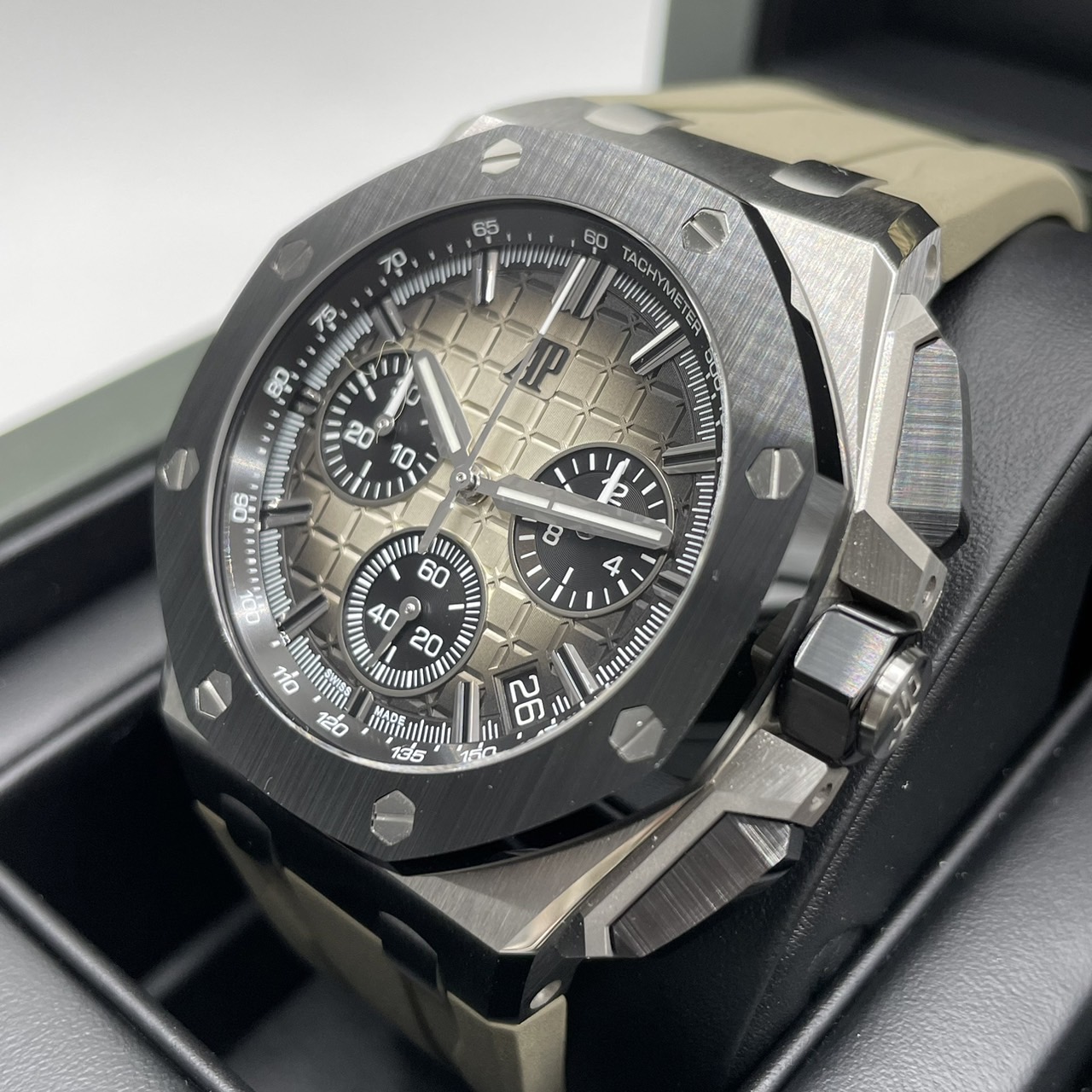 �����ǥޥԥ� ������륪���� ���ե��祢 26420SO.OO.A600CA.01 ���⡼���饤�ȥ֥饦�� 43mm