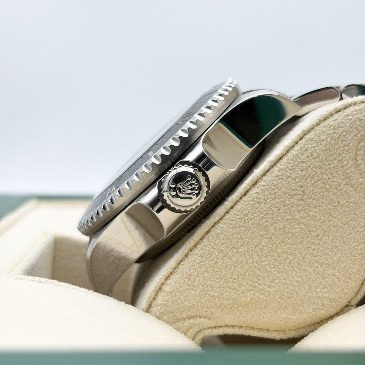 ����å��� �����ɥ����顼 �ǥ����ץ��� 126660 D�֥롼 ���ƥ�쥹�������� 44mm