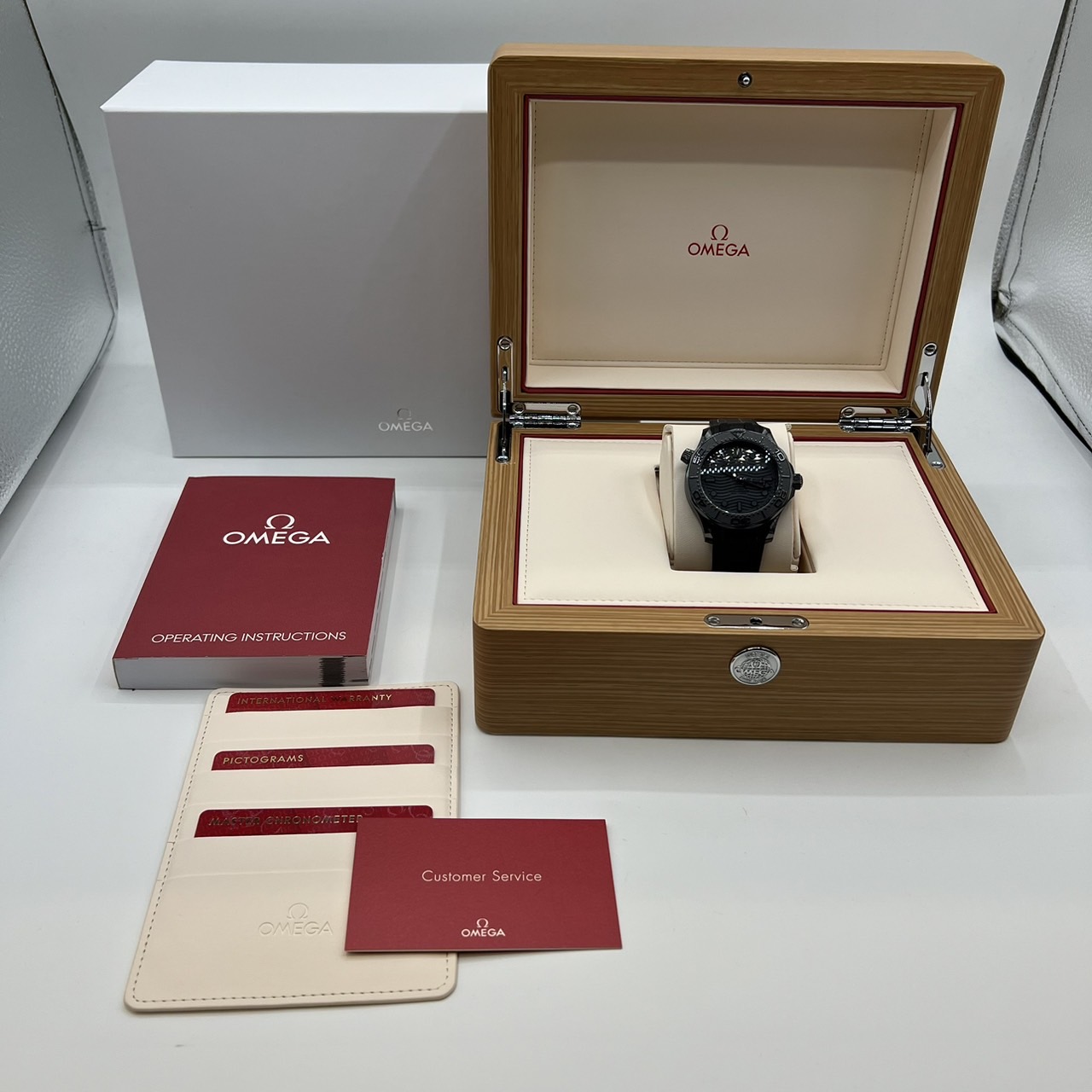 ���ᥬ �����ޥ����� 210.92.44.20.01.003��DIVER 300M �֥�å� 43.5mm