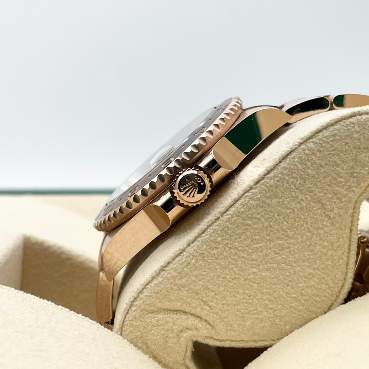 �ڿ����������ʡ��ۥ���å��� GMT�ޥ�����II 126715CHNR ���С�������������� �֥�å� 40mm