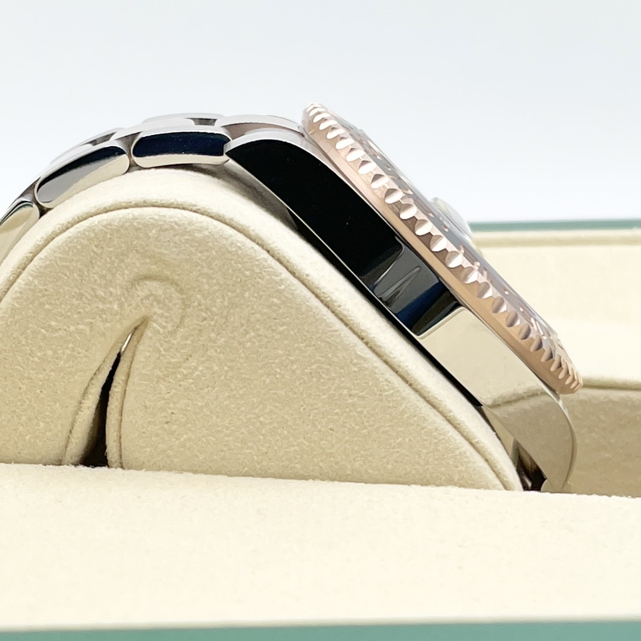 �ڱ߹�Ը��ò��ۥ���å��� GMT�ޥ�����II 126711CHNR �֥�å� 40mm