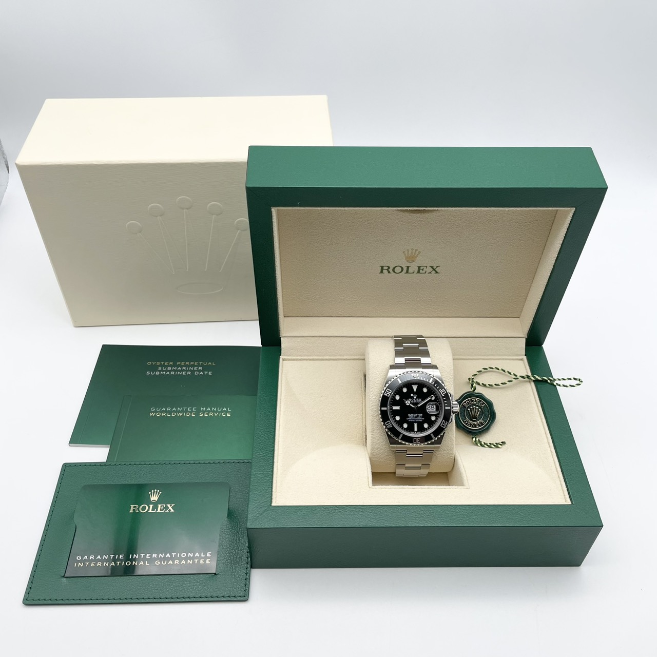 ロレックス現行サブマリーナーデイト空箱BOX2024年オイスター126610LN 超美品！】ロレックス サブマリーナーデイト 126610LN ブラック 41mm