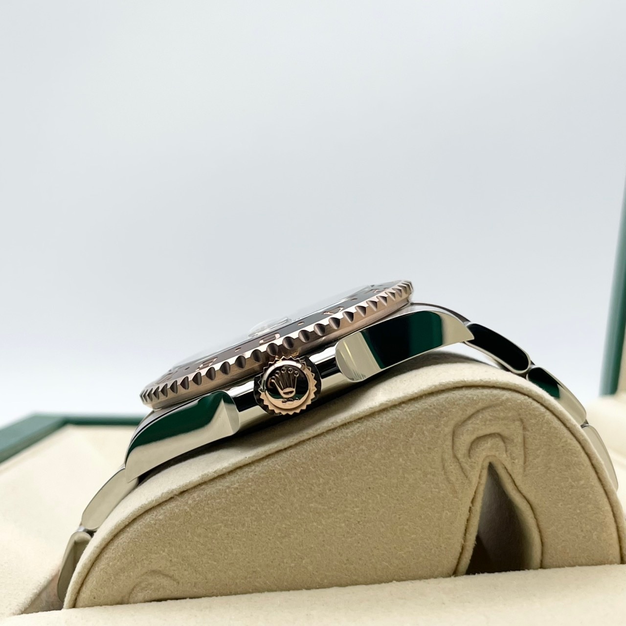 ���ݾڽ�����2025ǯ11��ۥ���å��� GMT�ޥ�����II 126711CHNR �֥�å� 40mm