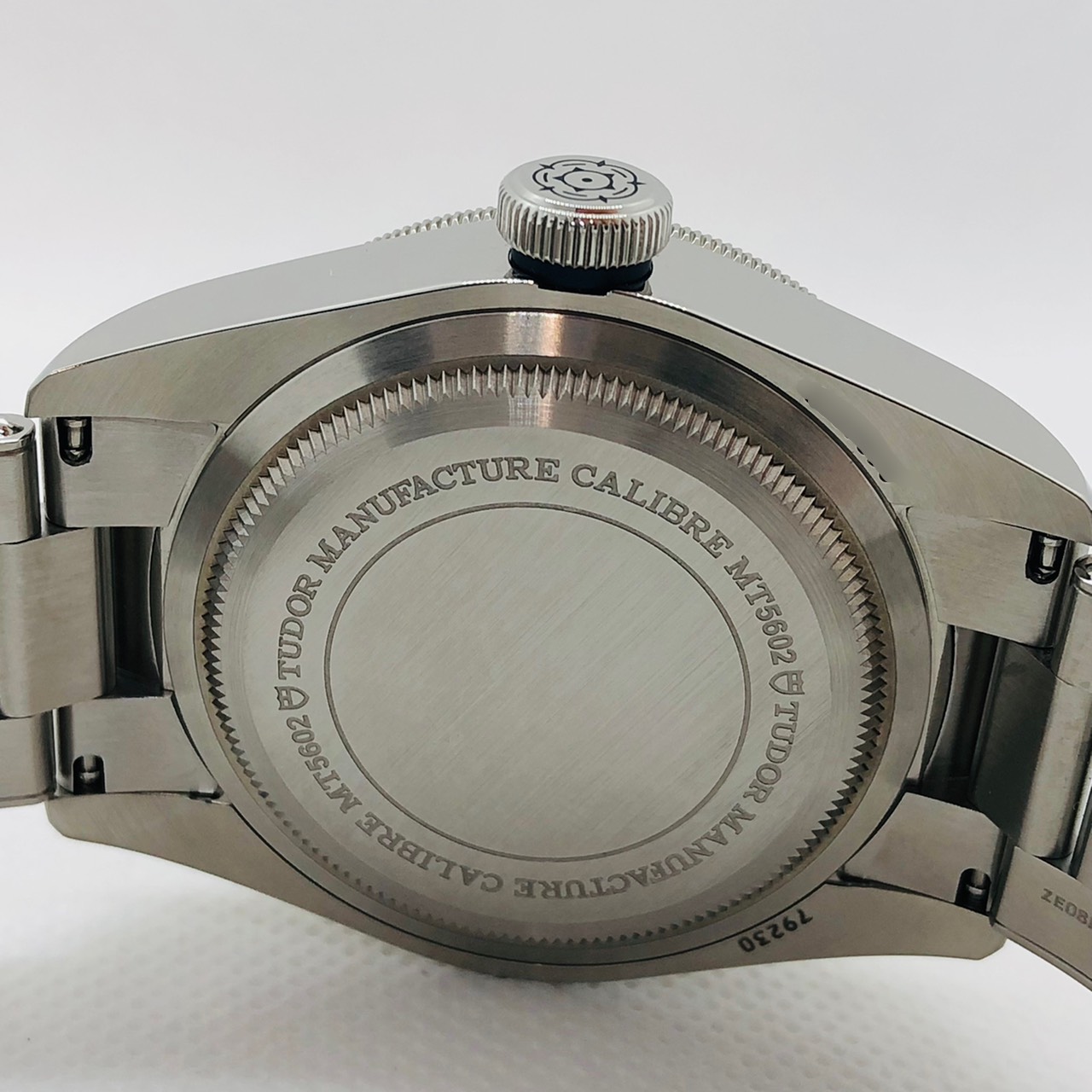 ���塼����(���塼�ɥ�)���إ�ơ��� �֥�å��٥� 79230B