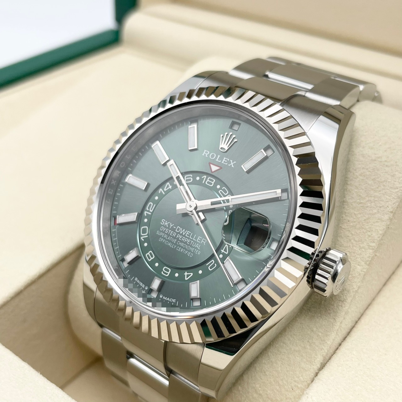 ��2025ǯ9���顪�ۥ���å��� �������ɥ����顼 336934 �ߥ�ȥ��꡼�� �����������֥쥹 42mm