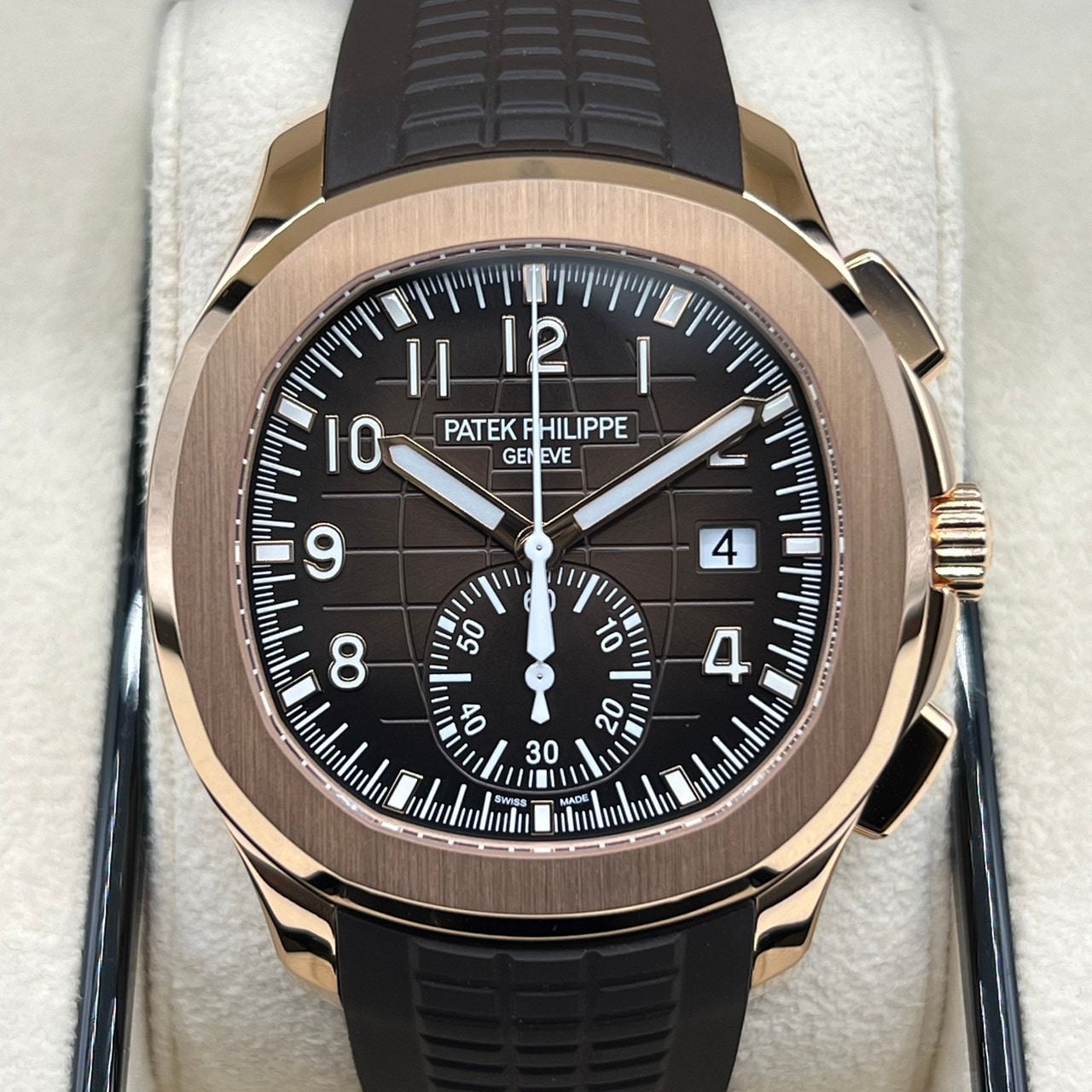 新品 Patek パテック・フィリップ トラベル バッグ 国旗パッチ付き 新品 Patek パテック・フィリップ トラベル バッグ 国旗パッチ