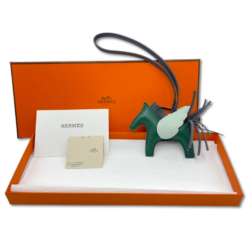 ❤未使用品❤ペガサスＰM ヴェールモワイヤン エルメス W刻印 美しい翼 エルメス ペガサスチャーム PM ヴェールモワイヤン/アルドワーズ